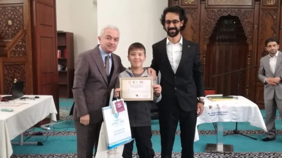 İstanbul Genç Sadâ Kur'an-ı Kerim'i Güzel Okuma Yarışması İmam-Hatip Ortaokulları Bölge Finalinde 1.Olduk